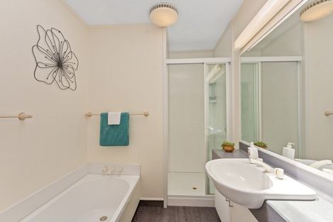 Photo of property in 66 Cedar Drive, Paraparaumu Beach, Paraparaumu, 5032