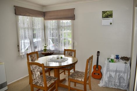 Photo of property in 32 Te Roto Road, Otaki, 5512