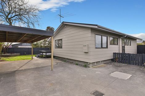 Photo of property in 22a Sutton Crescent, Papakura, 2110