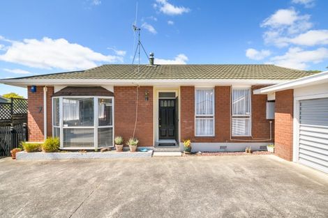 Photo of property in 7 Haast Place, Awapuni, Palmerston North, 4412