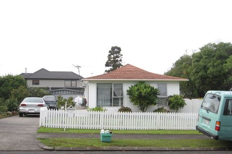 Photo of property in 19 Lisa Rise, Half Moon Bay, Auckland, 2012