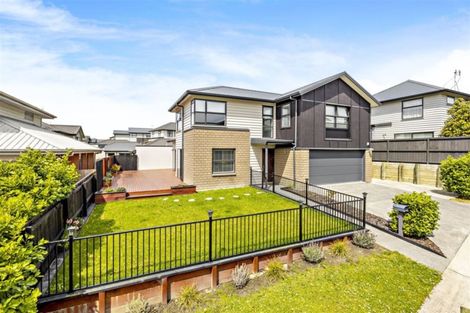 Photo of property in 17 Hirimate Place, Flat Bush, Auckland, 2019
