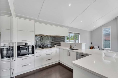 Photo of property in 4 Roseberry Place, Whitianga, 3510