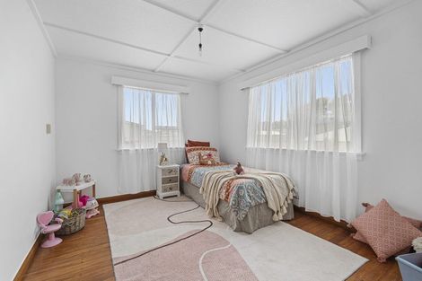 Photo of property in 102 Centennial Avenue, Waitara, 4320
