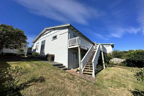 Photo of property in 14 Enfield Road, Hospital Hill, Napier, 4110