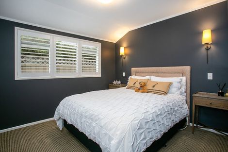 Photo of property in 6 Abergeldie Way, Cambridge, 3434