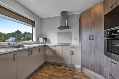 Photo of property in 62 Cutfield Street, Inglewood, 4330