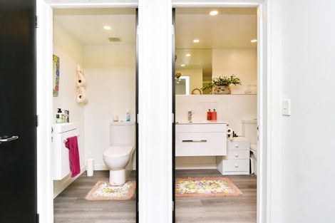 Photo of property in 2/272 Marine Parade, New Brighton, Christchurch, 8061