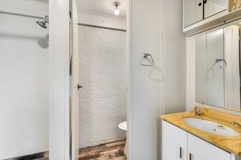 Photo of property in 32 Mary Street, Winton, 9720