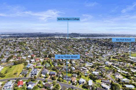 Photo of property in 16 La Trobe Street, Pakuranga Heights, Auckland, 2010