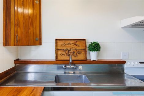 Photo of property in 3 Dundas Road, Sanson, 4817