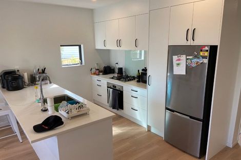 Photo of property in 7/60 Highland Drive, Highland Park, Auckland, 2010