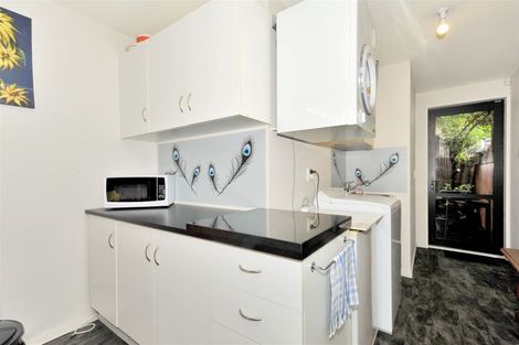 Photo of property in 2/82 Packe Street, Edgeware, Christchurch, 8013