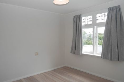 Photo of property in 5 Allen Road, Raumati Beach, Paraparaumu, 5032