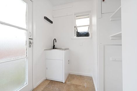 Photo of property in 2/22 Ranui Station Road, Ranui, Auckland, 0612