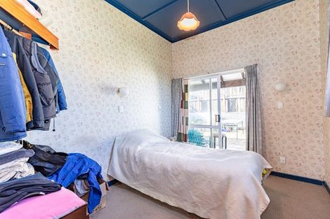 Photo of property in 30 Karaka Street, Castlecliff, Whanganui, 4501