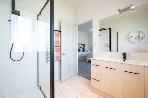 Photo of property in 10 Donald Place, Frimley, Hastings, 4120