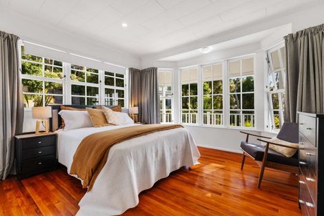 Photo of property in 754 South Titirangi Road, Titirangi, Auckland, 0604