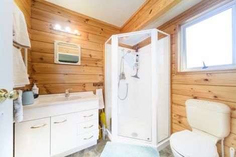 Photo of property in 7 Logan Way, Kelvin Grove, Palmerston North, 4414