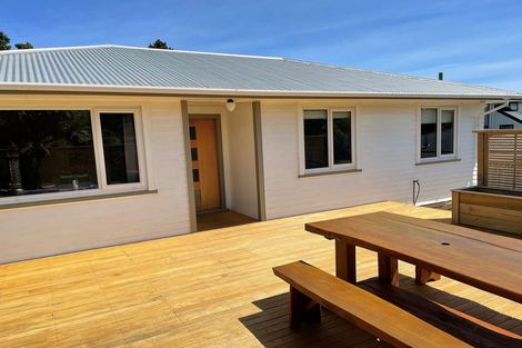 Photo of property in 99 Kenmore Street, Newlands, Wellington, 6037