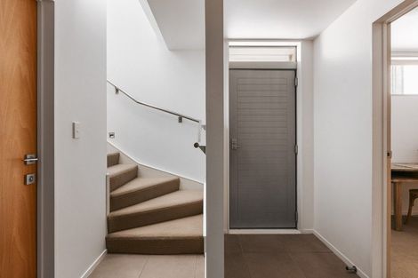 Photo of property in 4/35 Victoria Road, Mount Maunganui, 3116