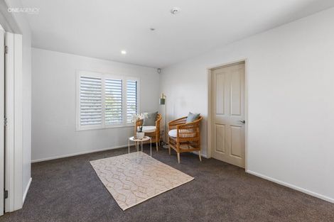 Photo of property in 8 Cunneen Place, Aidanfield, Christchurch, 8025