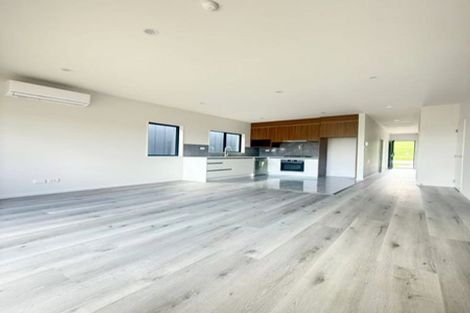 Photo of property in 15 Piringa Road, Pukekohe, 2120