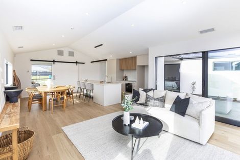 Photo of property in 100 Skibbereen Drive, Halswell, 8025