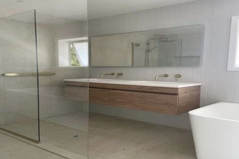 Photo of property in 24 Otakau Road, Milford, Auckland, 0620