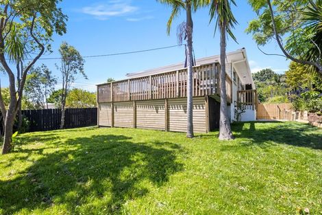 Photo of property in 1/92 Saddleback Rise, Murrays Bay, Auckland, 0630