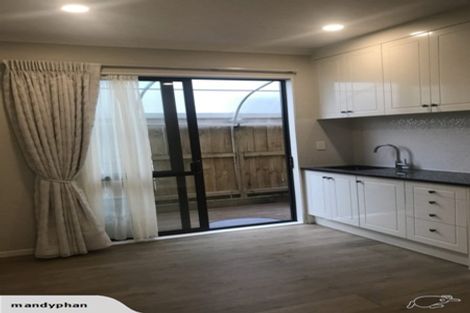 Photo of property in 24 Rosewell Crescent, Flat Bush, Auckland, 2019