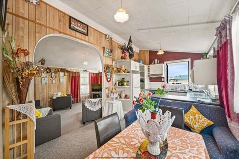 Photo of property in 22 Watchfield Close, Mangere, Auckland, 2022