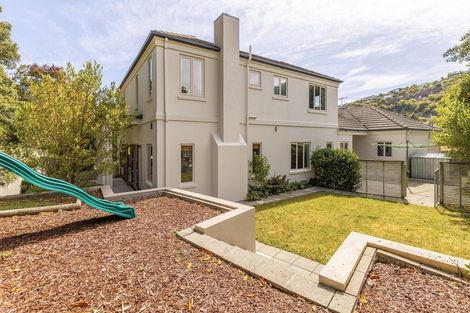 Photo of property in 16 Basil Place, Mount Pleasant, Christchurch, 8081