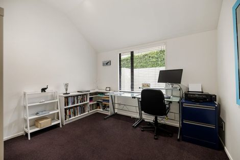 Photo of property in 60 Glenstrae Road, Redcliffs, Christchurch, 8081