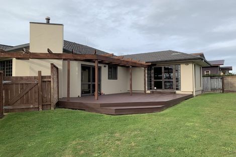 Photo of property in 2 Stratford Place, Huntington, Hamilton, 3210