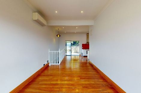 Photo of property in 53 Sutherland Road, Melrose, Wellington, 6023