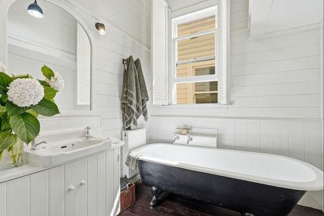 Photo of property in 85 Niblett Street, Whanganui, 4500