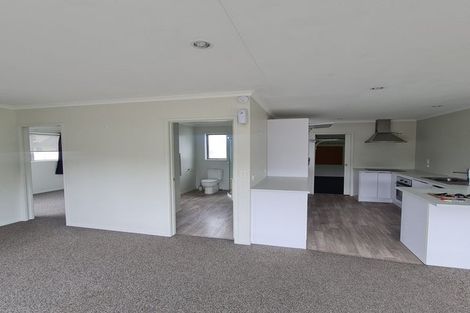 Photo of property in 8 Wells Place, Whitianga, 3510