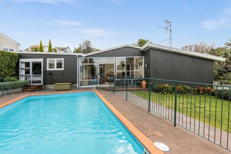 Photo of property in 113b Chaucer Road, Hospital Hill, Napier, 4110