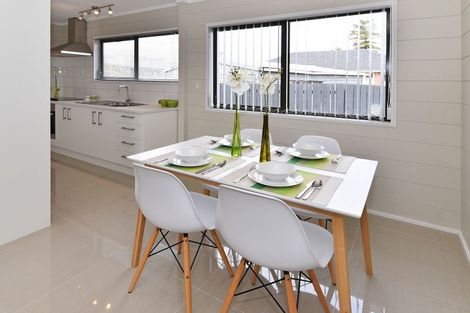 Photo of property in 22a Sutton Crescent, Papakura, 2110