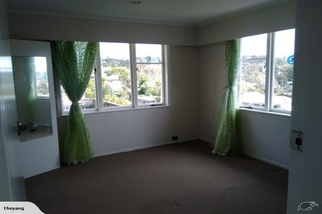 Photo of property in 21 Ludlow Terrace, Totara Vale, Auckland, 0627