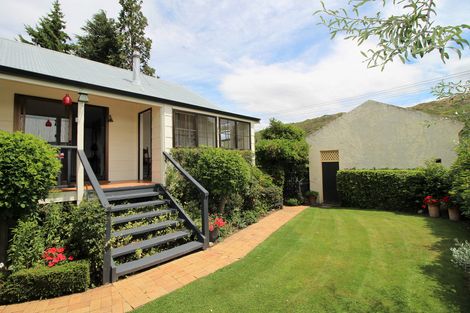 Photo of property in 6 Matau Street, Clyde, 9330