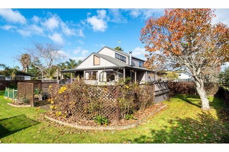 Photo of property in 3 Vintners Close, Huapai, Kumeu, 0810