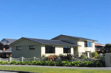 Photo of property in 16 Nolan Crescent, Karoro, Greymouth, 7805