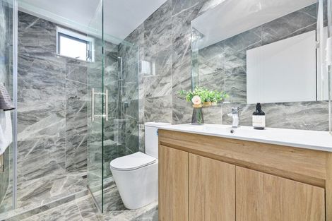 Photo of property in 5 Nephrite Lane, Henderson, Auckland, 0610