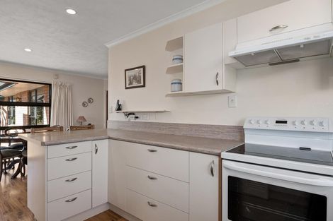 Photo of property in 7 Fell Place, Stoke, Nelson, 7011