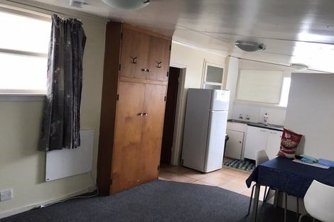 Photo of property in 28 Revans Street, Miramar, Wellington, 6022