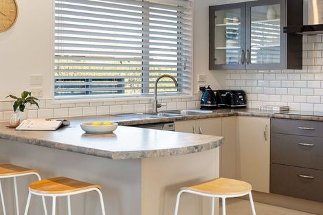 Photo of property in 10 Limes Avenue, Parklands, Christchurch, 8083