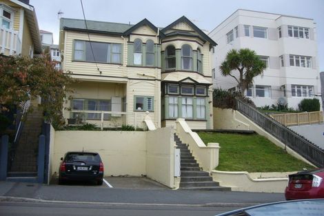 Photo of property in 4 Hawker Street, Mount Victoria, Wellington, 6011