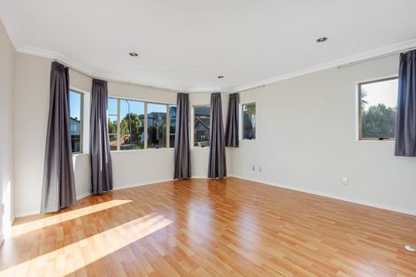 Photo of property in 11 Tekapo Rise, Fairview Heights, Auckland, 0632